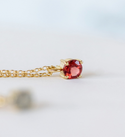 Fauna y Flora: Colgante Deseo Granate - 20% descuento