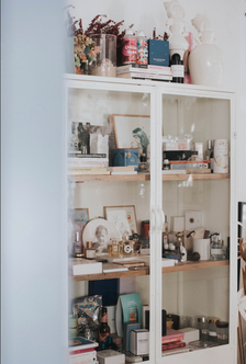 REGALO: Un libro, una carta, un pedazo de The Singular Olivia · Regalo especial en pedidos superiores a 100 €