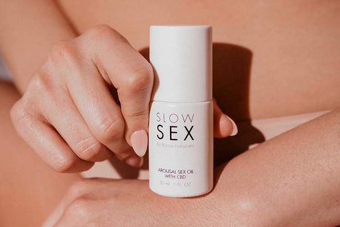 Bijoux Indiscrets: Aceite excitante con CBD (Uso íntimo) - 20% descuento