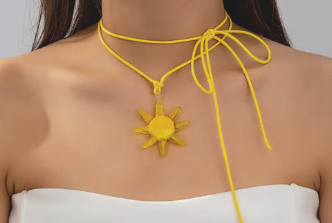 REGALO: Colgante Sol de Cristal Amarillo con Cordón Largo + 35€