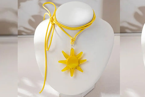 REGALO: Colgante Sol de Cristal Amarillo con Cordón Largo + 35€