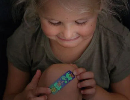 Moses: Tiritas que lucen en la oscuridad - 20% descuento