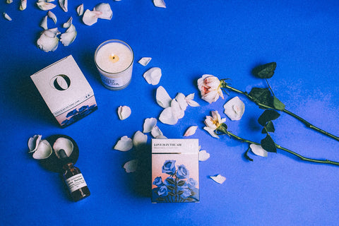 The Singular Olivia: Vela Love is in the Air - 25% DESCUENTO