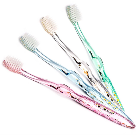 Nano-B: Cepillo de dientes con cerdas de plata (Dureza media)