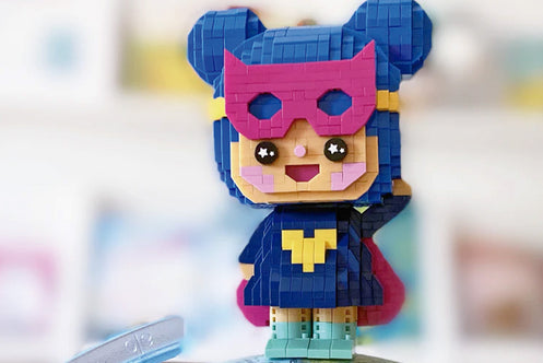 Momiji: Super You. Juego de montaje de mini ladrillos (922 mini piezas)