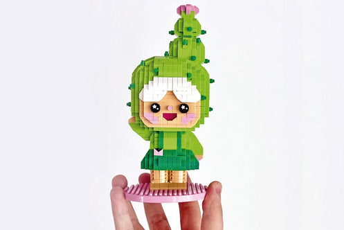 Momiji: You grow girl. Juego de montaje de mini ladrillos (897 mini piezas)