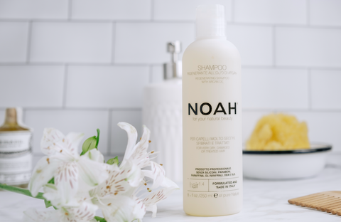 NOAH: 1.4 Regenerating Shampoo (Champú para cabellos muy secos y quebradizos)