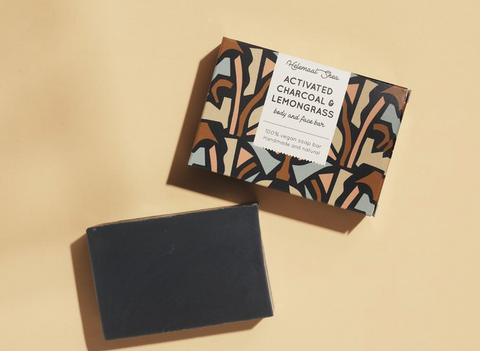 Helemaal Shea: Activated Charcoal & Lemongrass (Jabón de Carbón Activado y Limoncillo