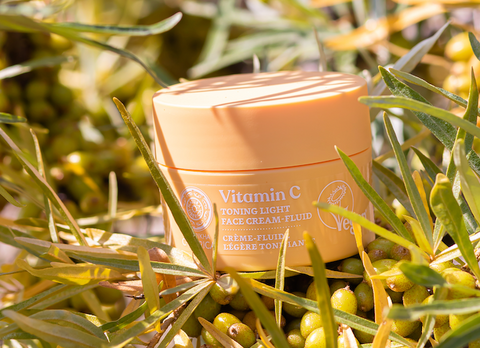 Natura Siberica: C-Berrica Vitamin C - Toning Light Face Cream Fluid (Crema facial fluida ligera Tonificante)