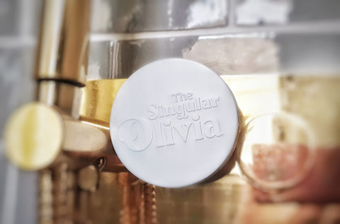 The Singular Olivia: Lata para Champú Sólido